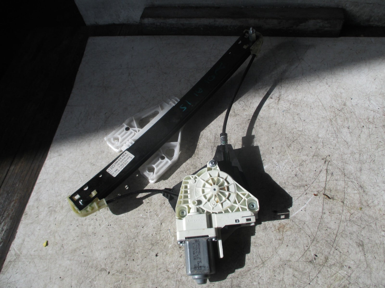 AUDI A1 8X 2015 OSR DRIVER SIDE REAR WINDOW MOTOR REGULATOR 8X4839462A