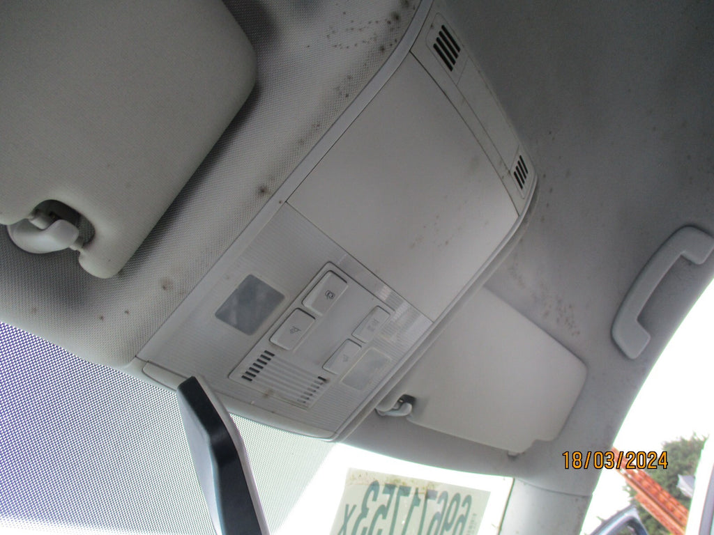 VW VOLKSWAGEN GOLF MK7 2017 FRONT INTERIOR ROOF READING LIGHT
