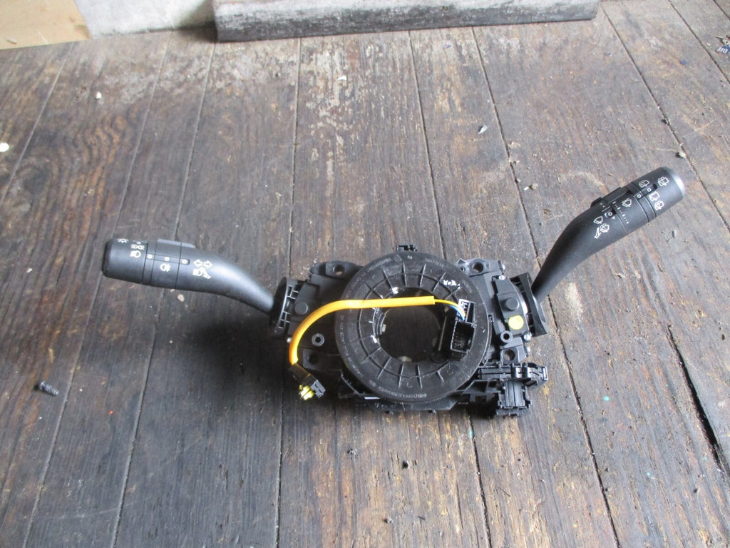 MG 3 2014 INDICATOR AND WIPER STALKS 654466978