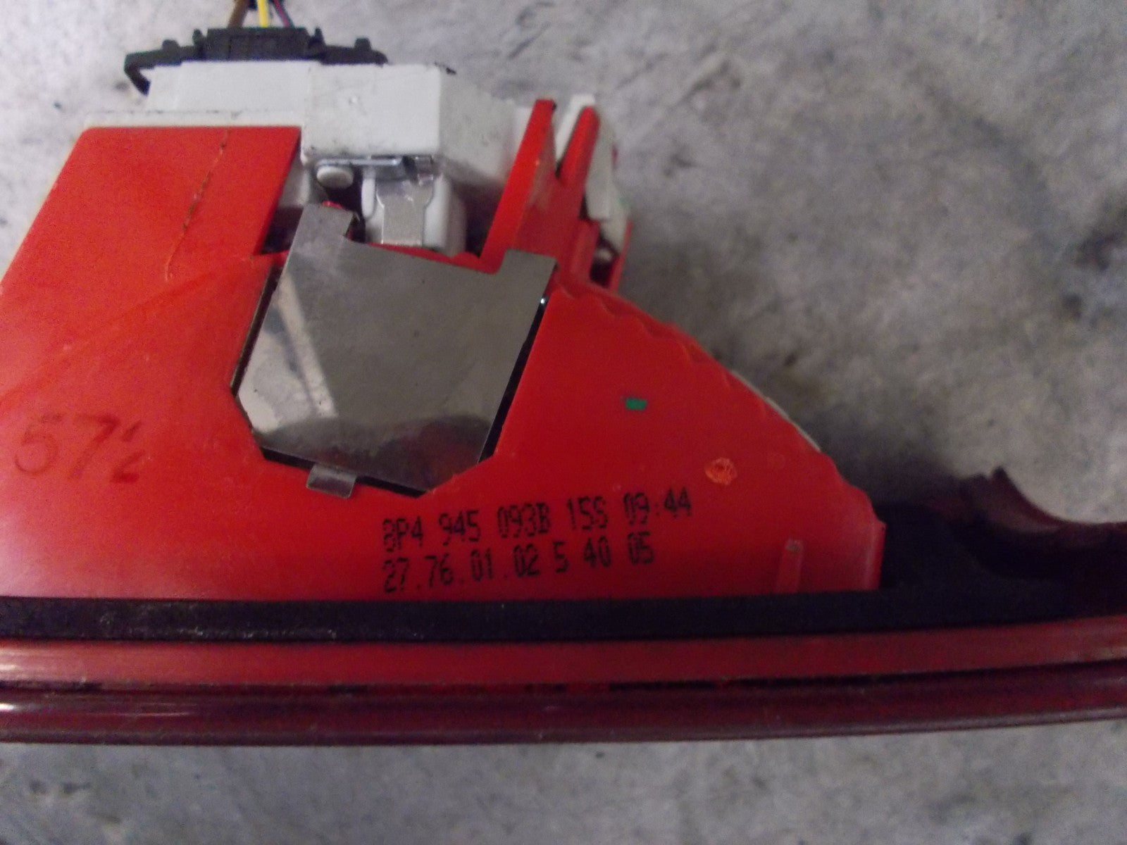 AUDI A3 2008 NSR PASSENGER SIDE INNER  REAR LIGHT TAIL LIGHT 8P4945093B