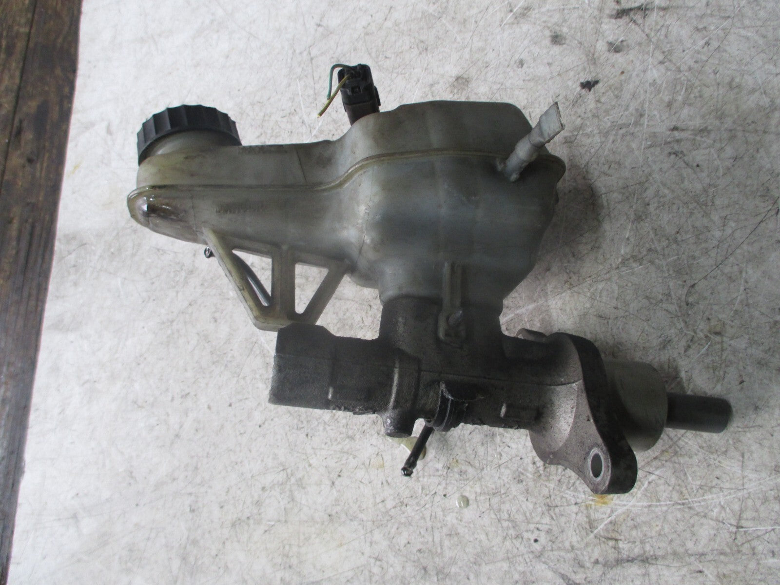 PEUGEOT EXPERT MK2 2008 BRAKE MASTER CYLINDER 03355815093