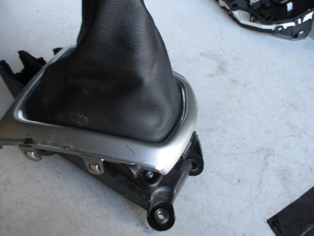 NISSAN QASHQAI MK2 J11 2016 6 SPEED GEARSTICK GEAR STICK SELECTOR  9617842