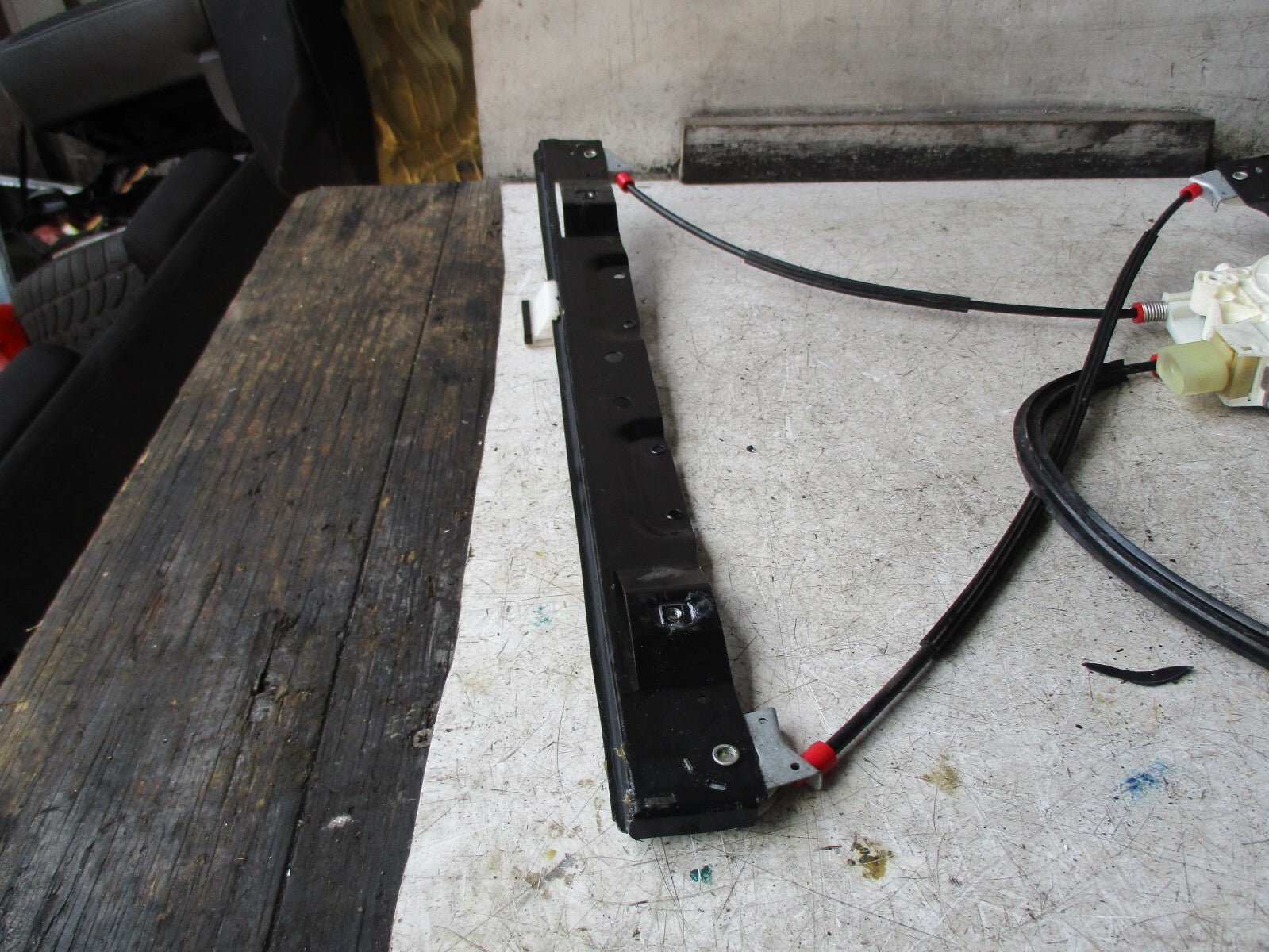 FORD MONDEO 2019 NSR PASSENGER SIDE REAR WINDOW MOTOR & REGULATOR C04397101