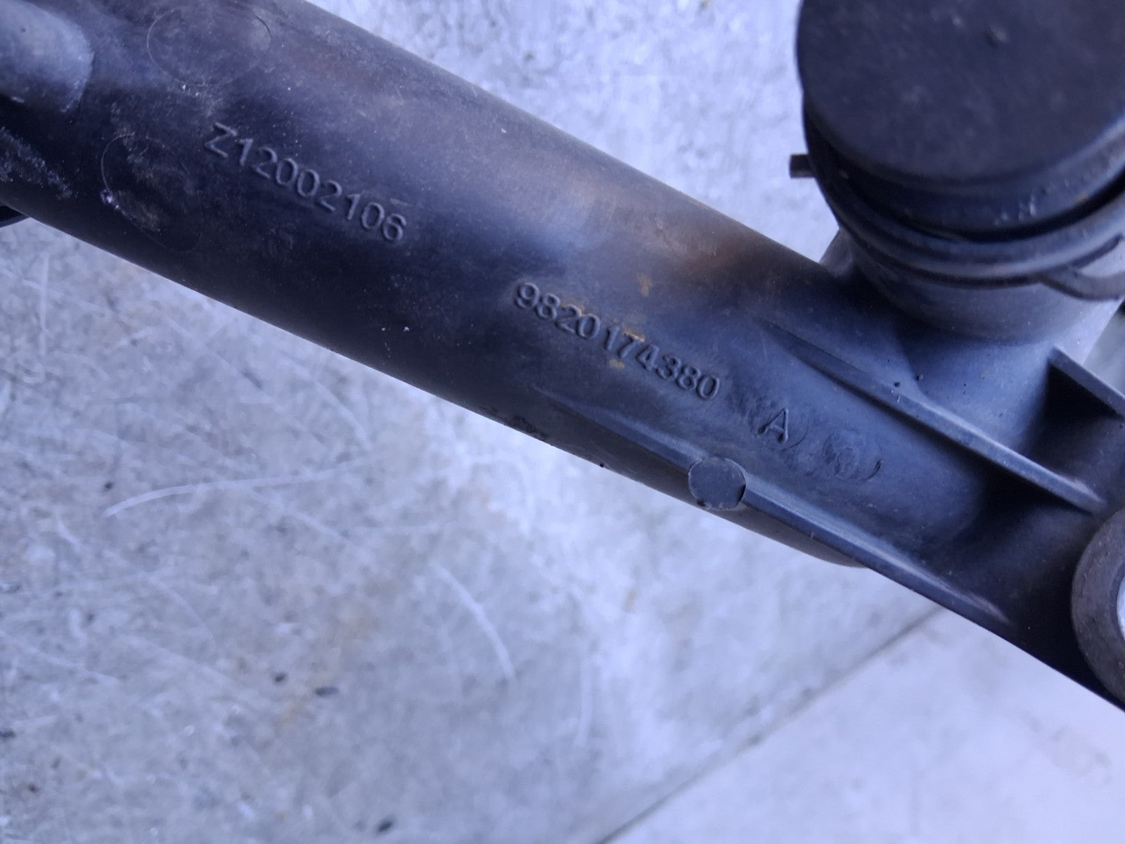 2019 CITROEN C4 CACTUS 1.5 DIESEL COOLANT HOSE PIPE 9820174380