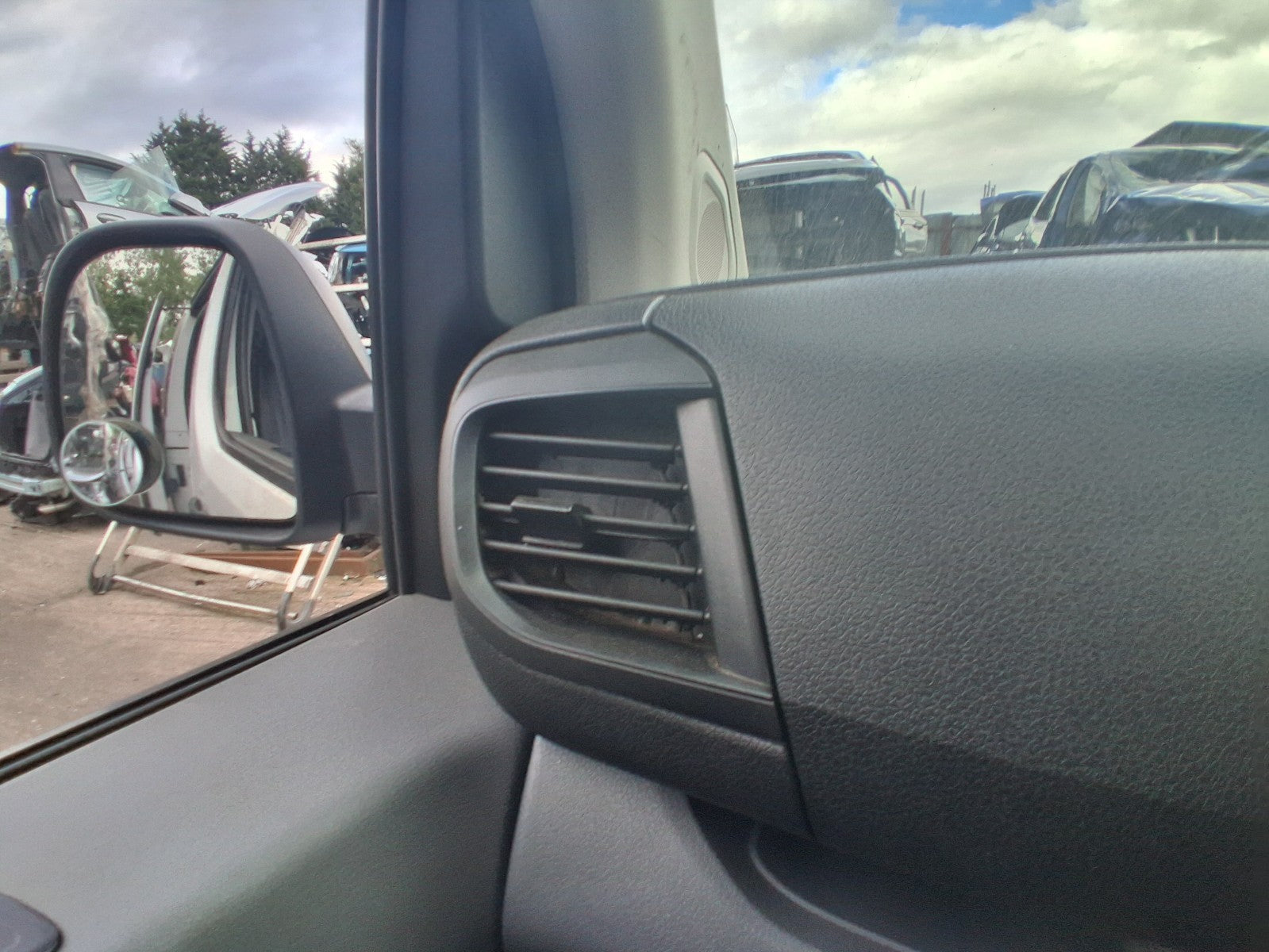 2019 CITROEN DISPATCH VIVARO MK3 NS PASSENGER SIDE FRONT AIR VENT