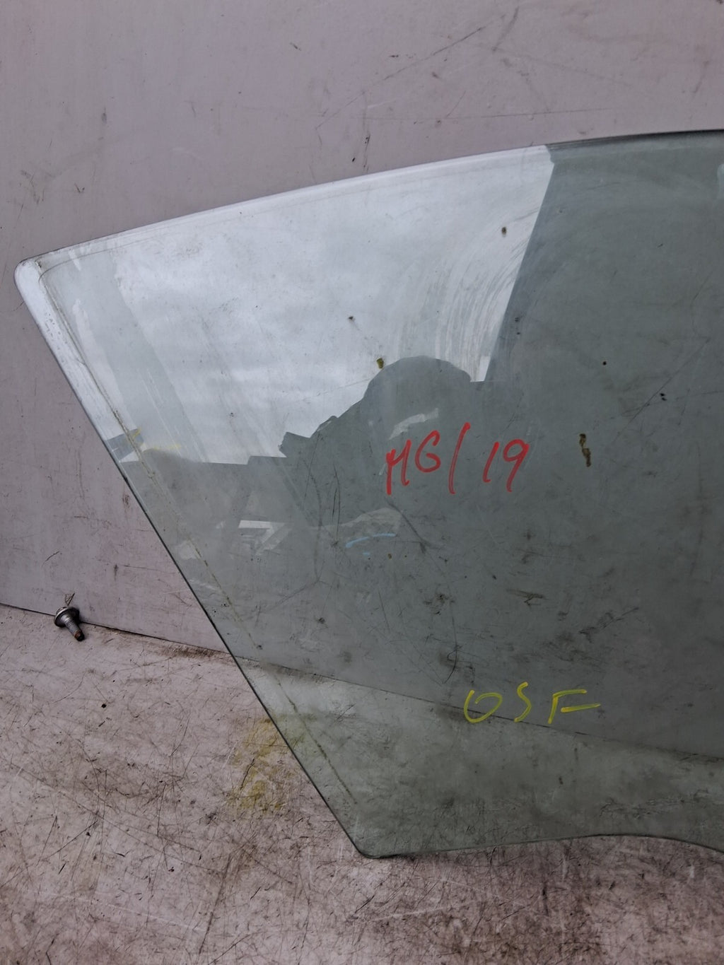 2019 MG ZS OSF DRIVER SIDE FRONT RIGHT WINDOW GLASS