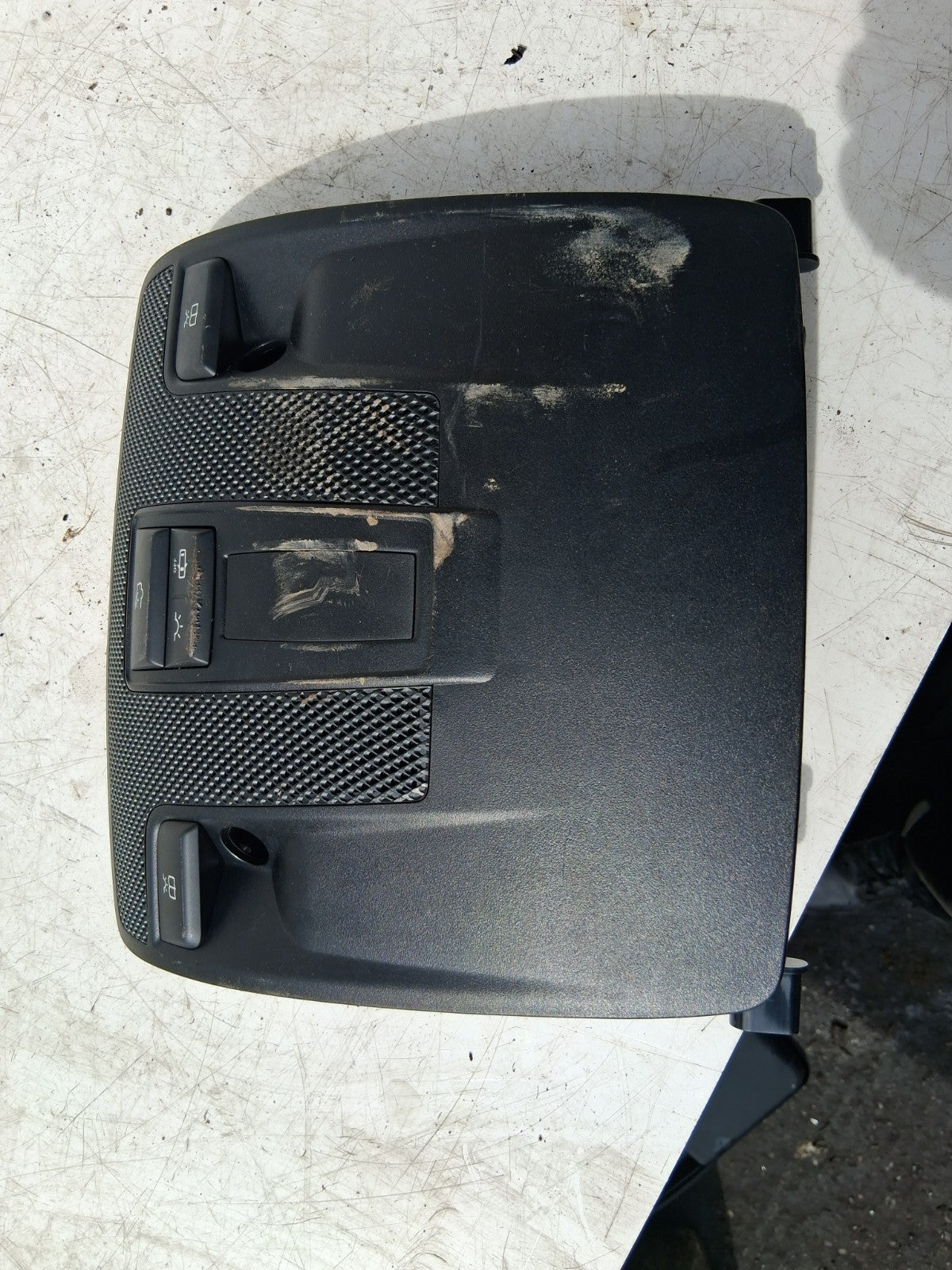 2016 MERCEDES CLA C117 INTERIOR FRONT ROOF READING LIGHT A0009004508