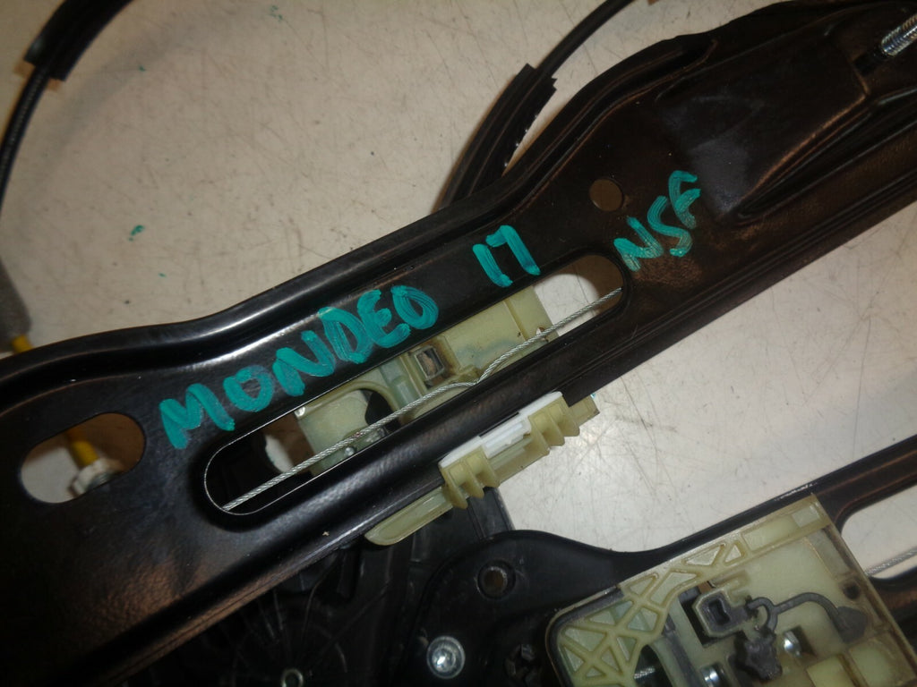 FORD MONDEO MK5 2017 NSF PASSENGER FRONT WINDOW MOTOR REGULATOR DS73F23201BG