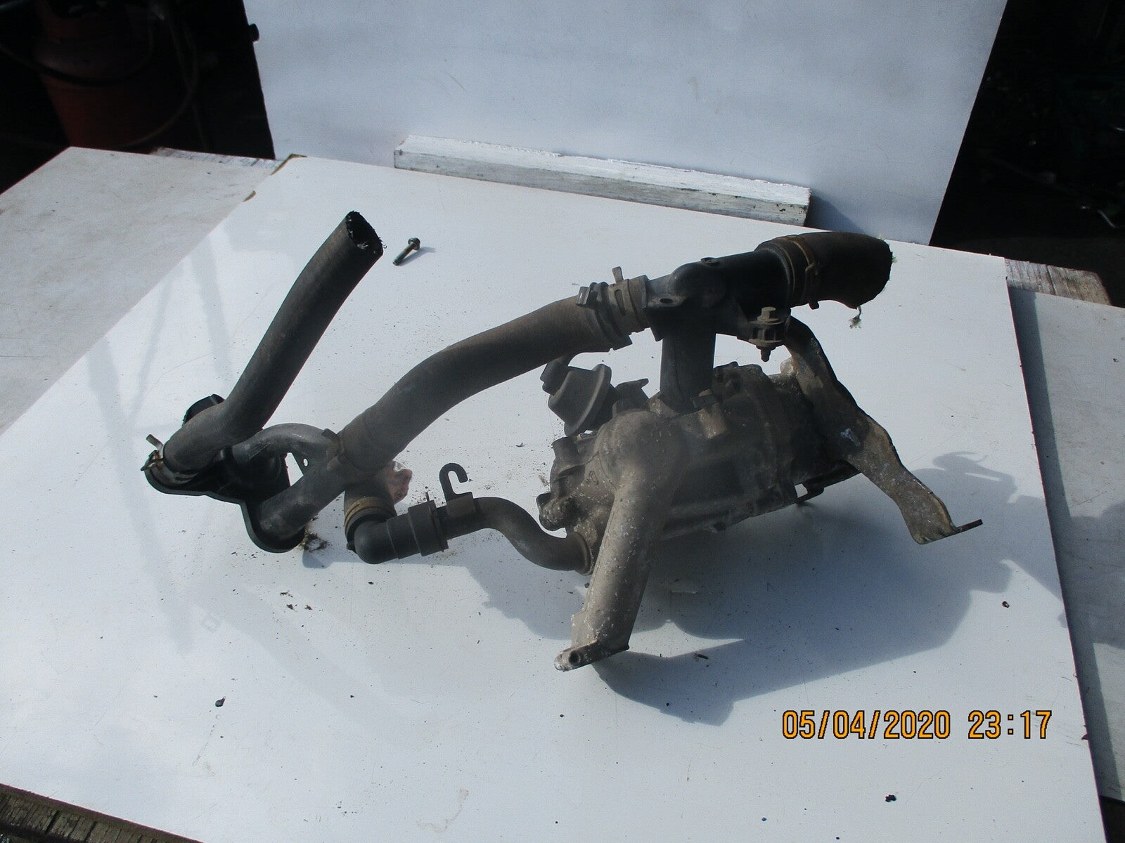 FORD FIESTA 2015 1.6 EGR VALVE AND COOLER 5 05639 02