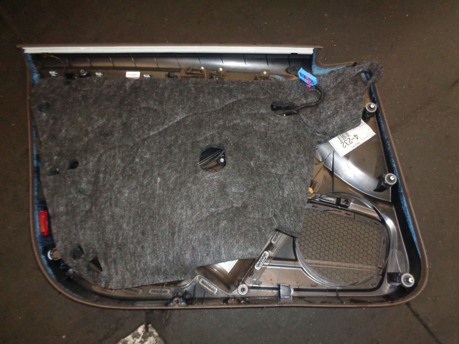 AUDI A4 B8 2014  OSF DRIVER SIDE FRONT COMPLETE DOORCARD BROWN CREAM 8K2867106