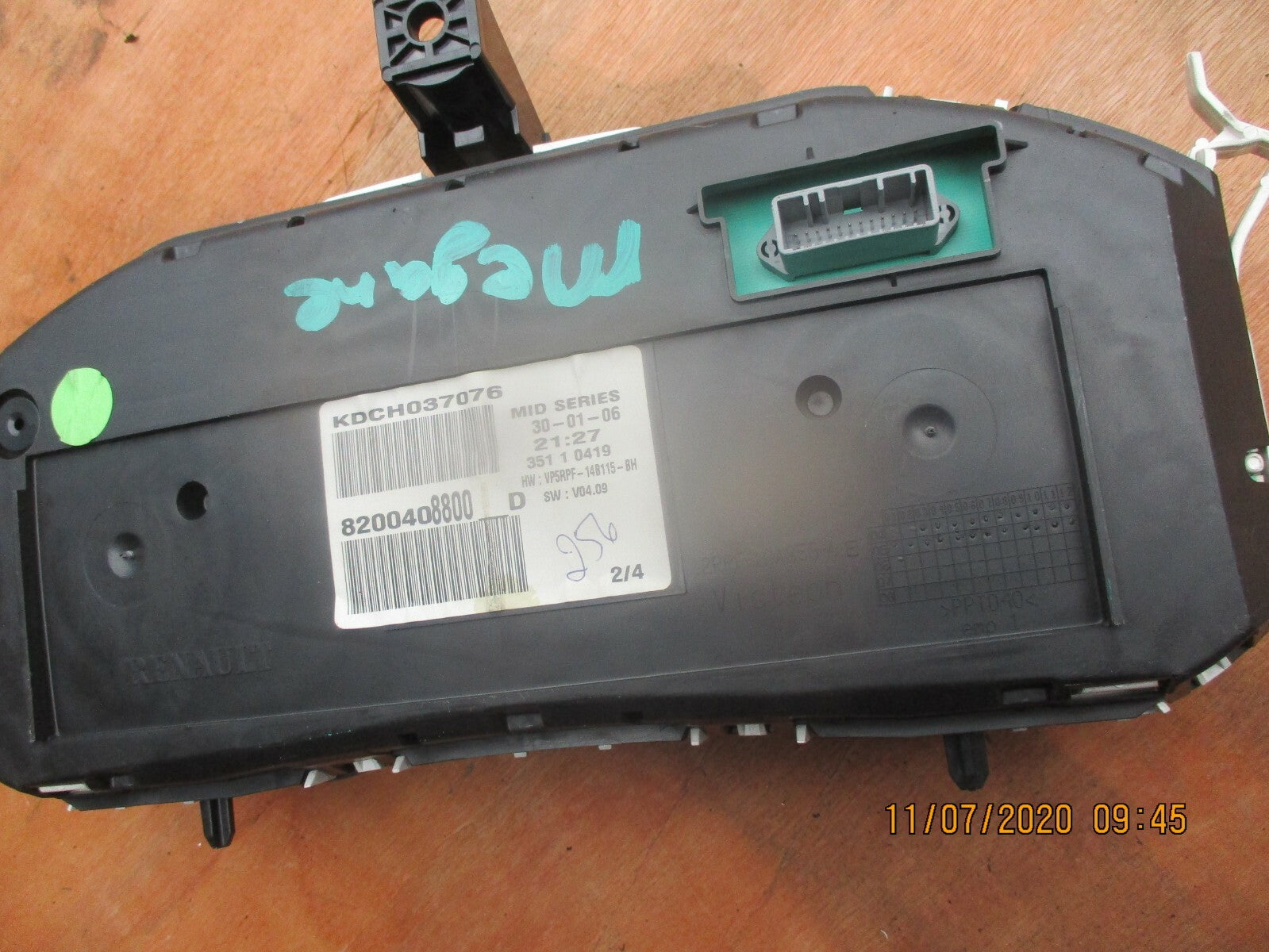 RENAULT  MEGANE MK2 2006 1.9  DIESEL INSTRUMENT CLUSTER SPEEDOMETER 8200408800D