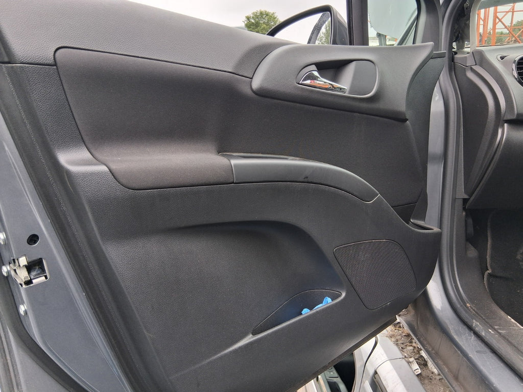 2017 VAUXHALL MERIVA B MK2 NSF PASSENGER SIDE FRONT LEFT DOOR CARD