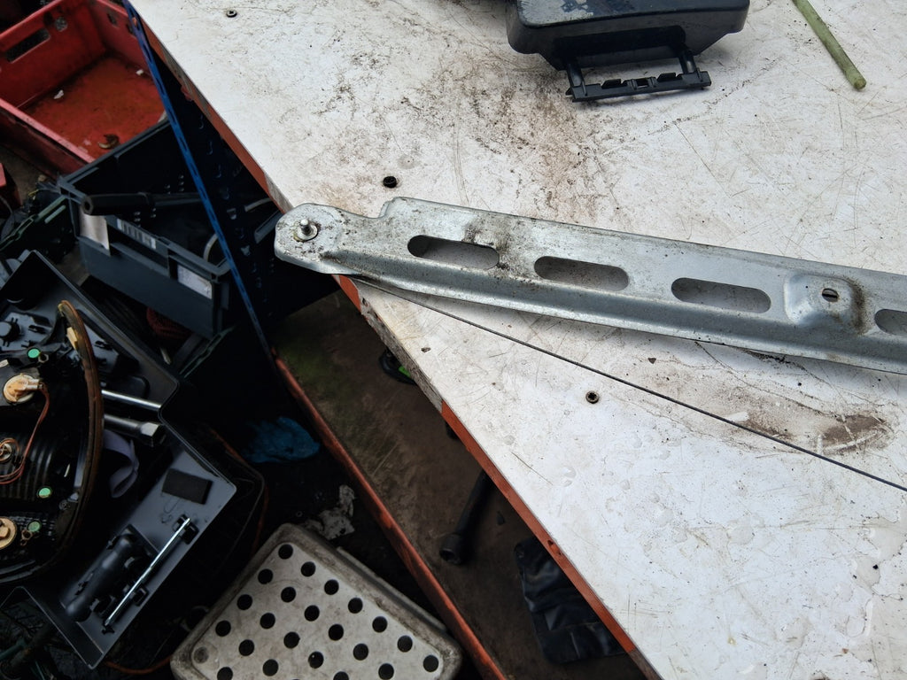 2019 MERCEDES SPRINTER W907 NS PASSENGER SIDE WINDOW MOTOR REGULATOR A9107201000