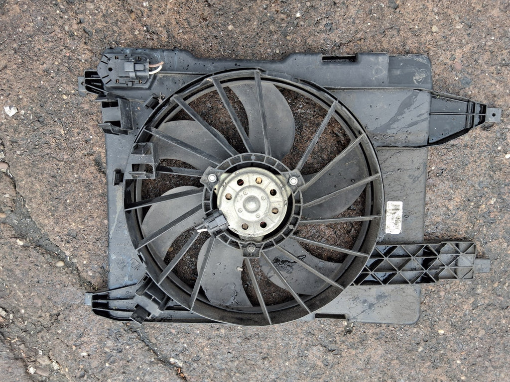 2012 RENAULT SCENIC MK3 2.0 DIESEL RADIATOR FAN