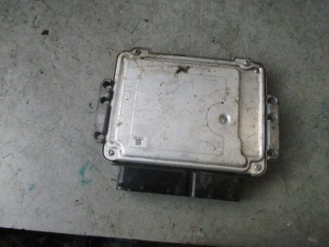2020 LDV SAIC V80 2.5 DIESEL ECU ENGINE CONTROL UNIT 1039T30203