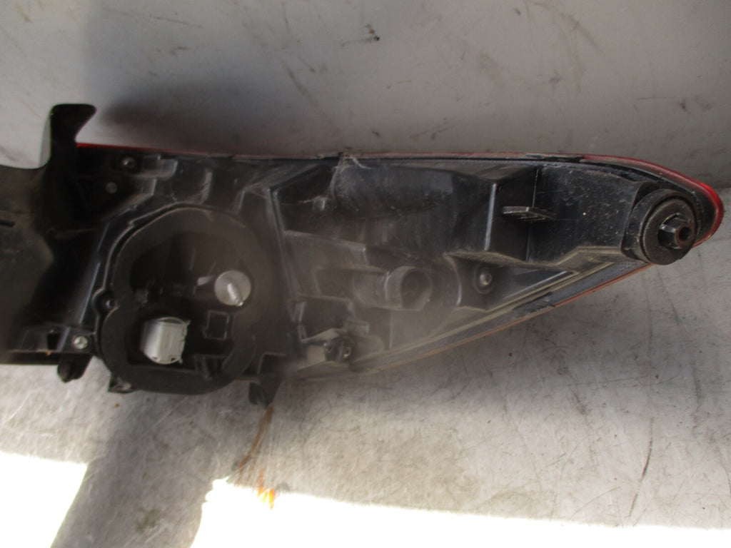 2018 VAUXHALL GRANDLAND X SE NS PASSENGER REAR LEFT OUTER TAIL LIGHT 81660201