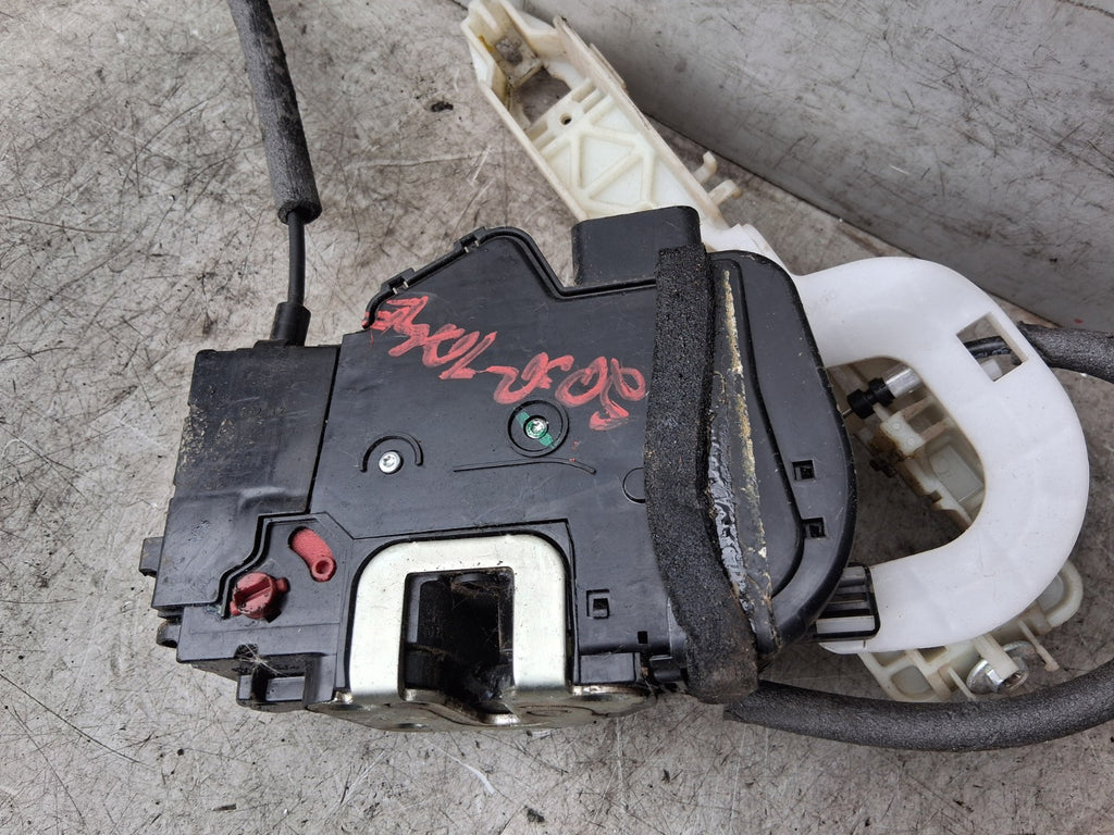 KIA SPORTAGE MK3 2012 NSF PASSENGER SIDE FRONT LEFT DOOR LOCK MECHANISM