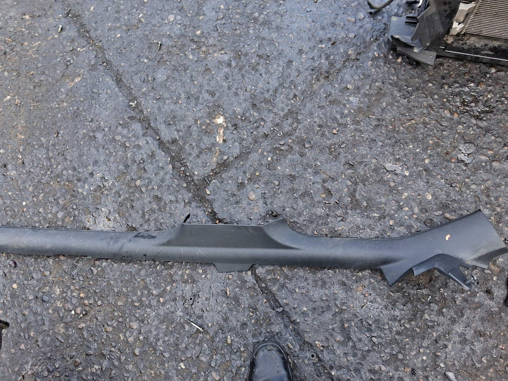 2024 AUDI A1 S LINE MK2 GB OSF DRIVER SIDE FRONT RIGHT SILL TRIM COVER 82G853372