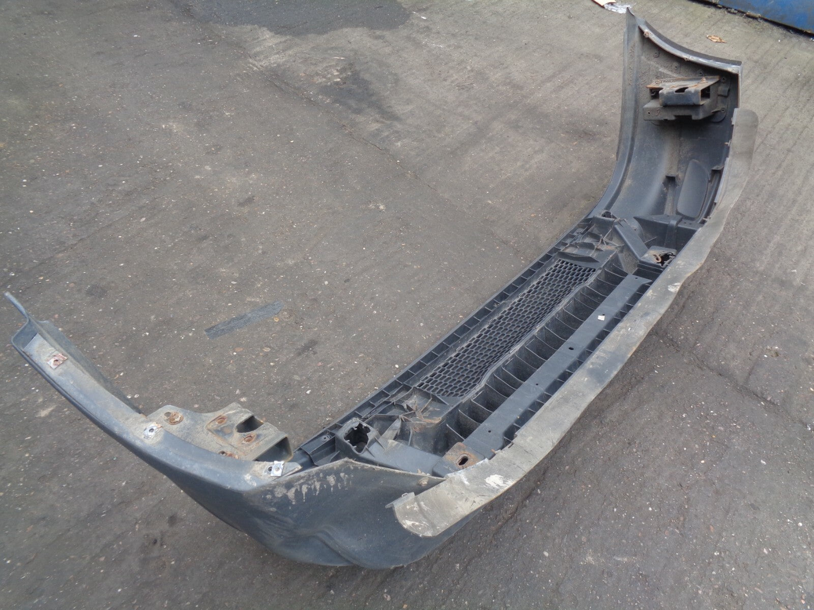 IVECO DAILY VAN MK5 2015 FRONT COMPLETE BUMPER PLASTIC GREY 5801346085