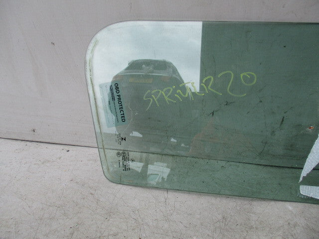 2010 AUDI A1 8X NSF PASSENGER SIDE FRONT WINDOW GLASS