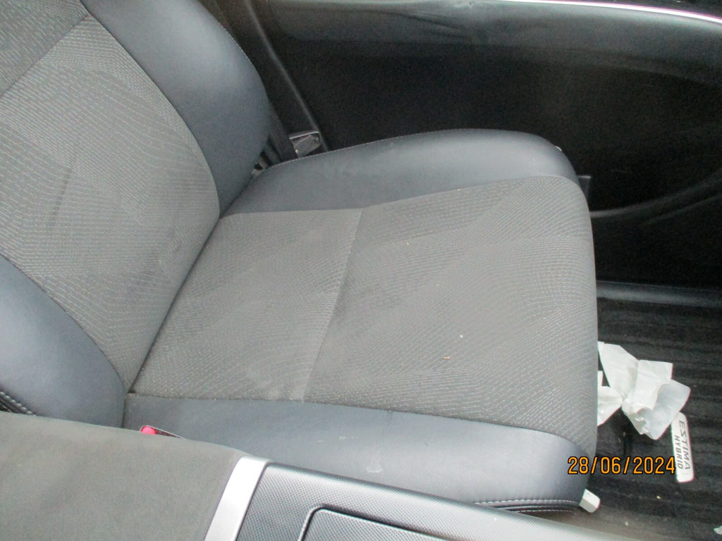 TOYOTA ESTIMA MK3 2013 NSF PASSENGER SIDE FRONT COMPLETE SEAT HALF LEATHER