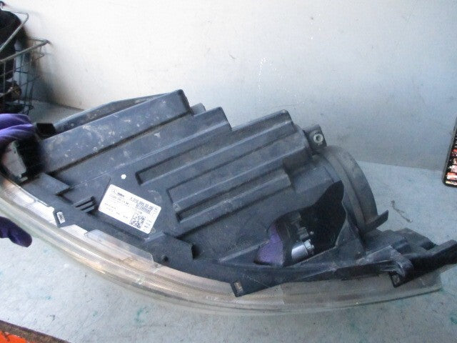 MERCEDES SPRINTER W907 NS PASSENGER HEADLIGHT BROKEN SPARES/REPAIR A9109060200