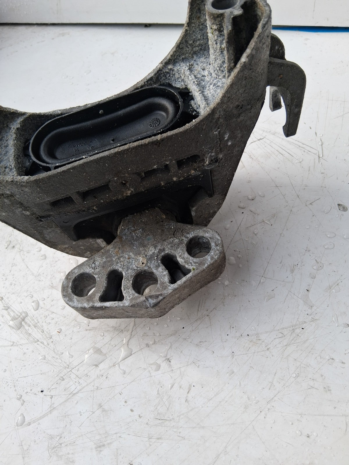 2017 VAUXHALL ZAFIRA C FRONT RIGHT DRIVER SIDE ENGINE MOUNT V06580AC