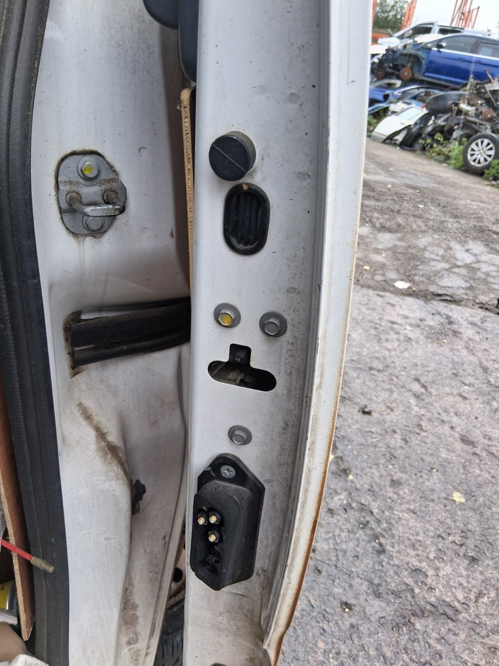 2018 NISSAN NV200 NS PASSENGER SIDE LEFT SLIDING DOOR LOCK MECHANISM