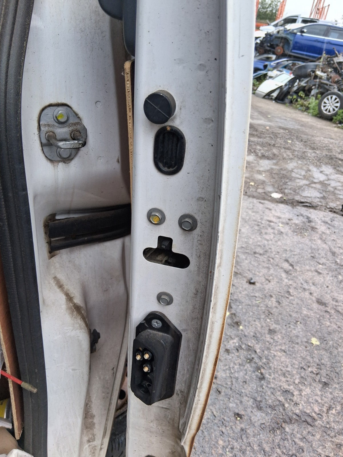 2018 NISSAN NV200 NS PASSENGER SIDE LEFT SLIDING DOOR LOCK MECHANISM