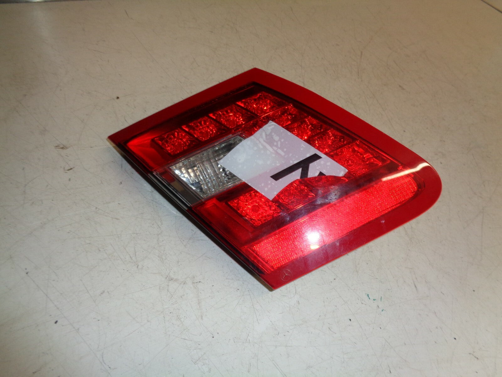 MERCEDES E CLASS W212 PASSENGER SIDE REAR INNER TAILGATE TAILLIGHT A2129060358