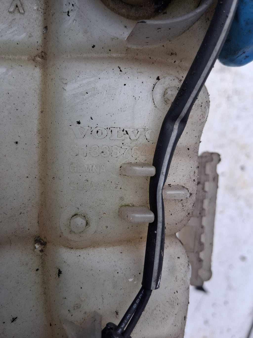 2015 VOLVO V40 D2 COOLANT OVERFLOW EXPANSION TANK RESERVOIR 31338764