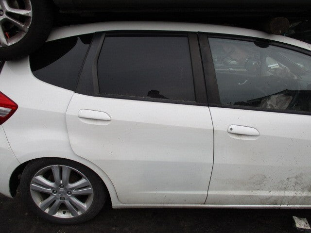 HONDA JAZZ MK3 2014 OSR DRIVER SIDE REAR COMPLETE DOOR ORCHID WHITE NH788P