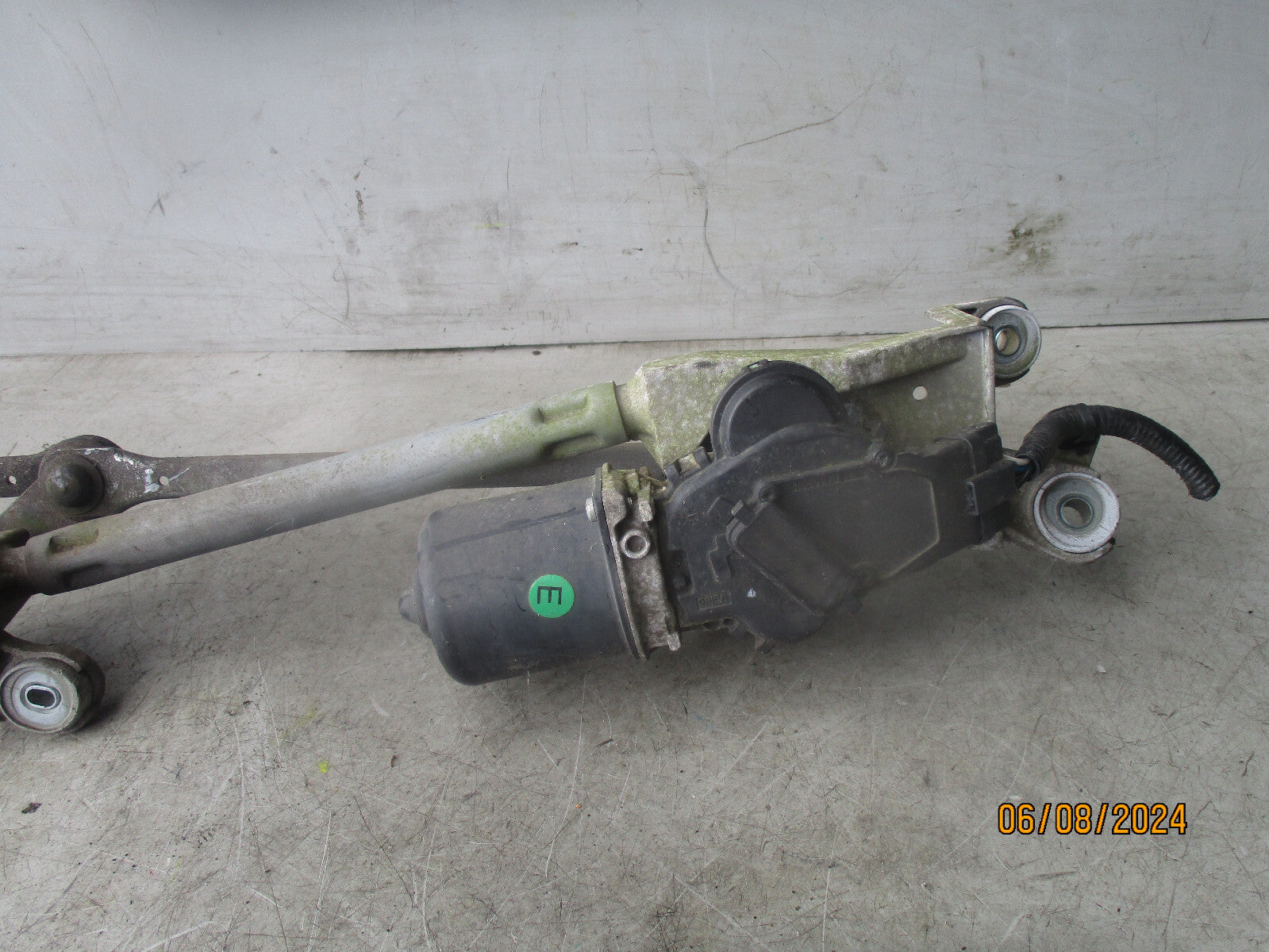2013 NISSAN CUBE MK1 FRONT WIPER MOTOR & LINKAGE W000007799