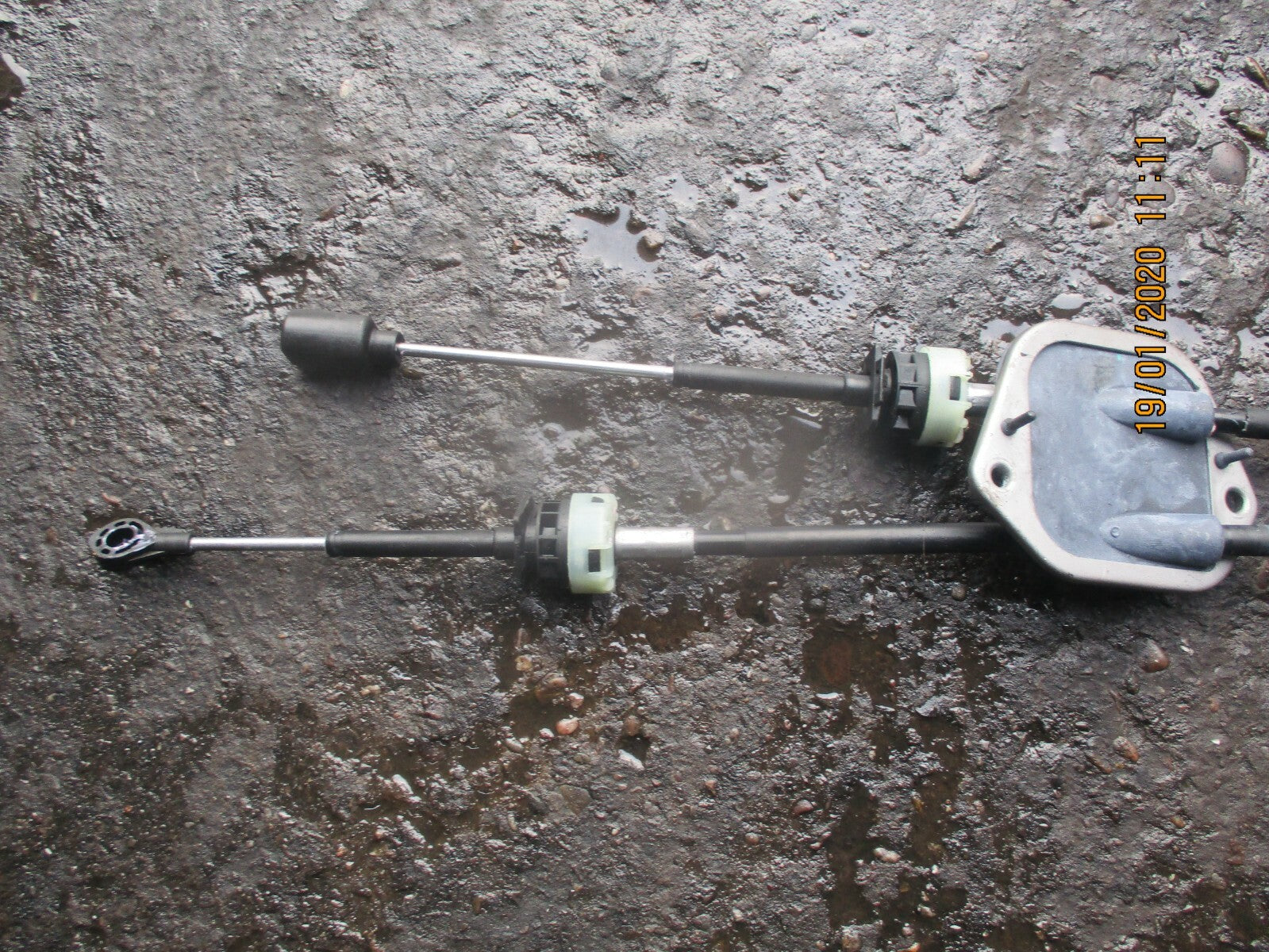 TOYOTA AYGO 2019 5 SPEED MANUAL GEAR STICK LINKAGE CABLES WIRES 33820-0H011