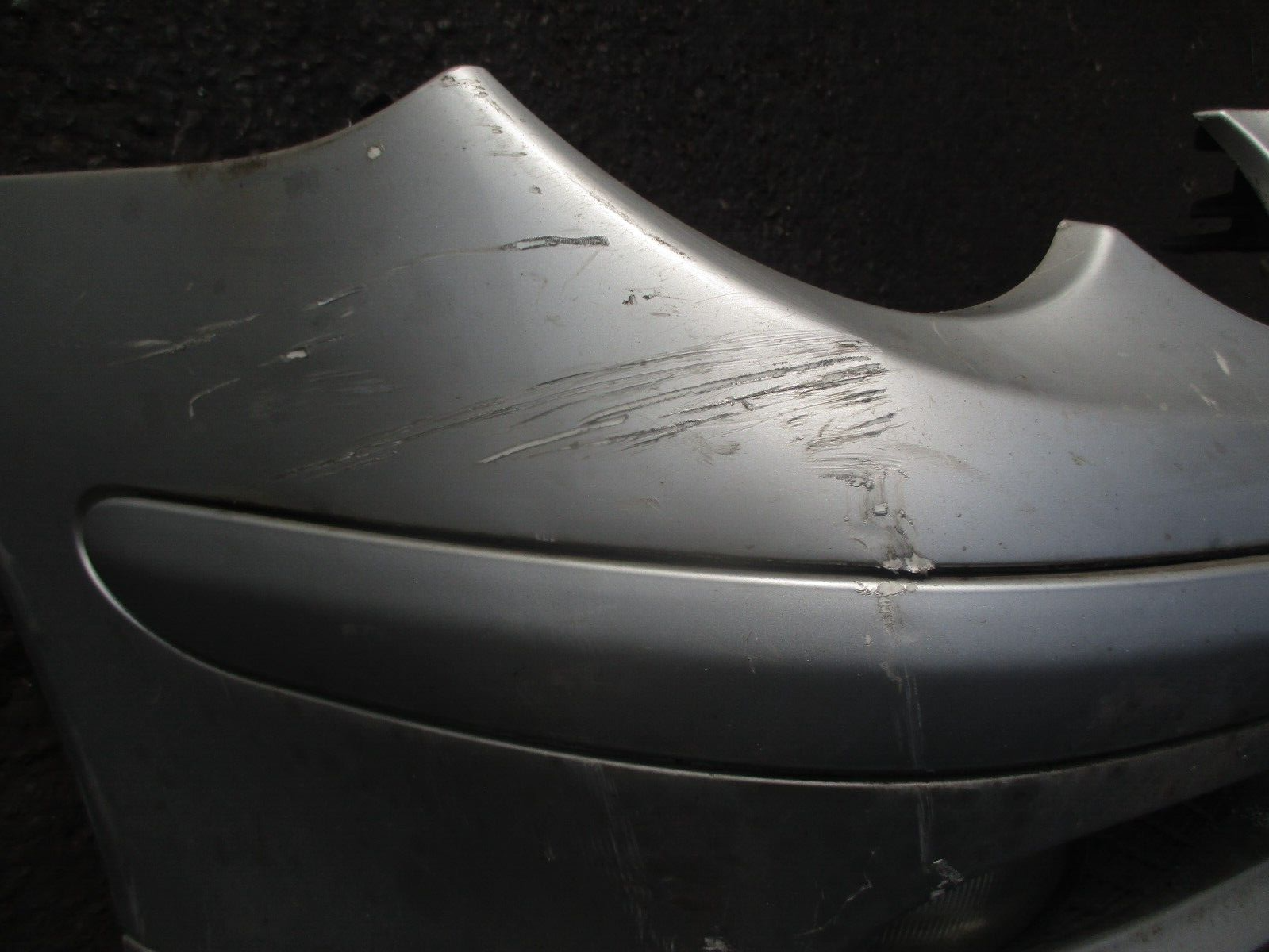 2002 MERCEDES C CLASS COUPE CL203 FRONT BUMPER WITH GRILLES SILVER