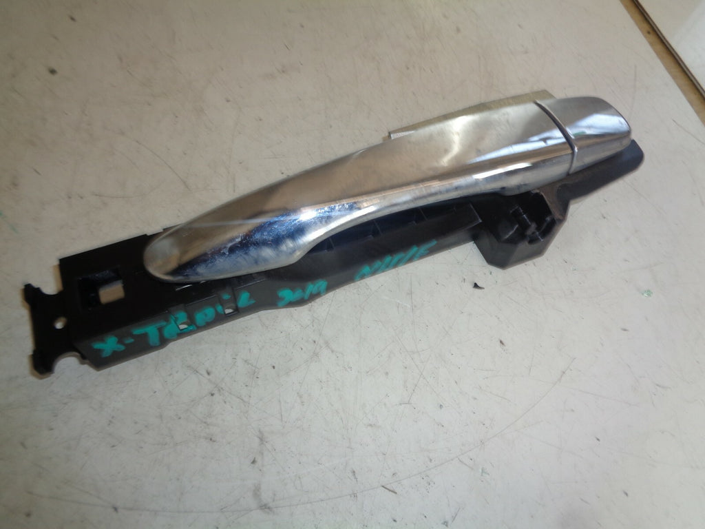 NISSAN XTRAIL MK3 FACELIFT 2019 NSF PASSENGER SIDE FRONT EXTERIOR CHROME HANDLE