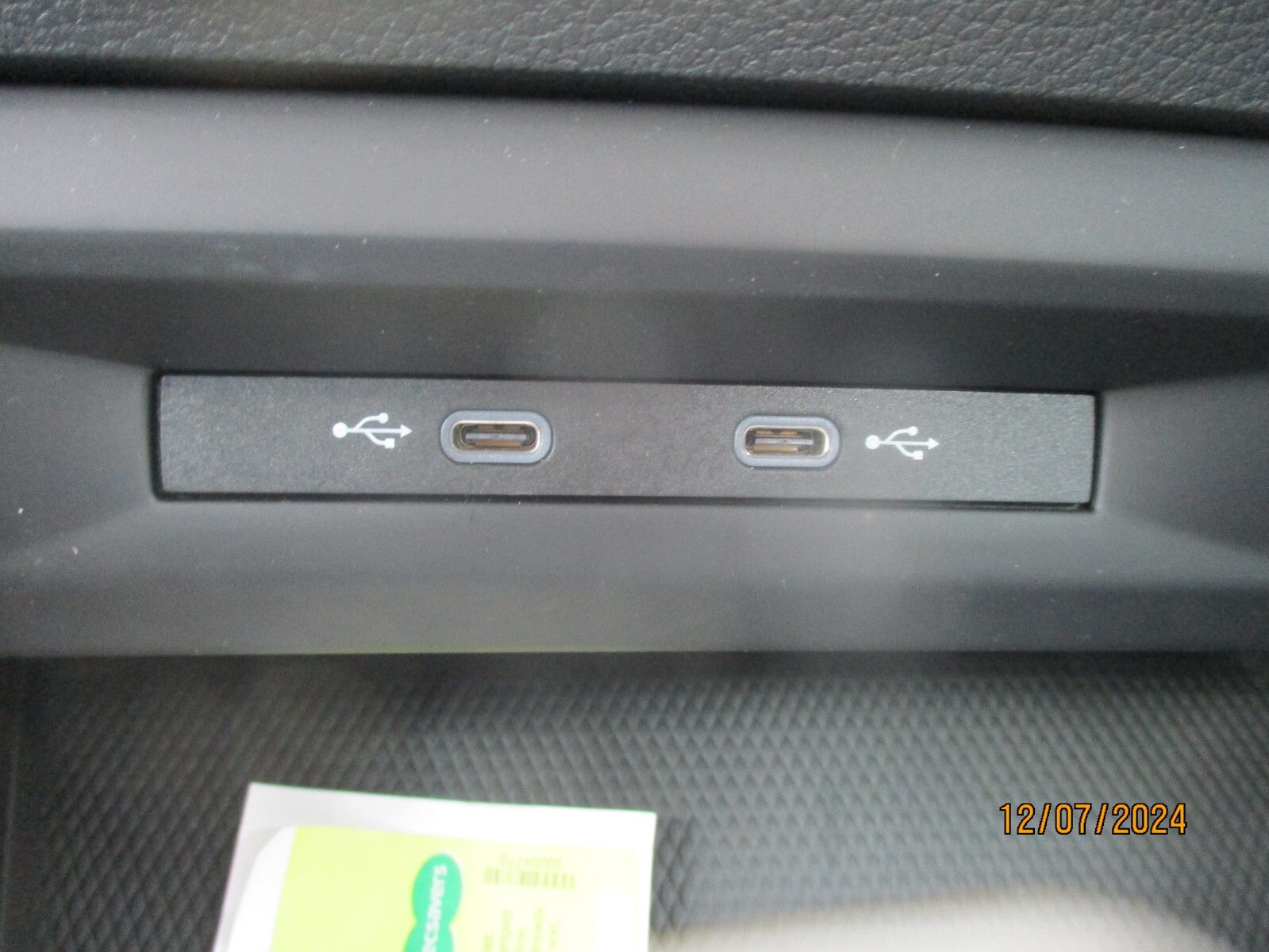 2023 VOLKSWAGEN GOLF MK8 DOUBLE USB PORT SOCKETS