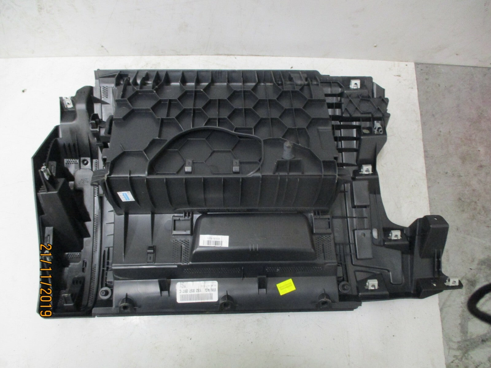 VW VOLKSWAGEN UP 2017 INTERIOR STORAGE GLOVEBOX LID COMPARTMENT 1S2857097C