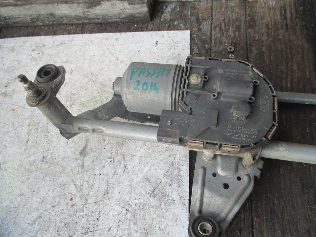 VW VOLKSWAGEN PASSAT 2014 B7 FRONT WINDSCREEN WIPER MOTOR LINAKGES 3AC955023