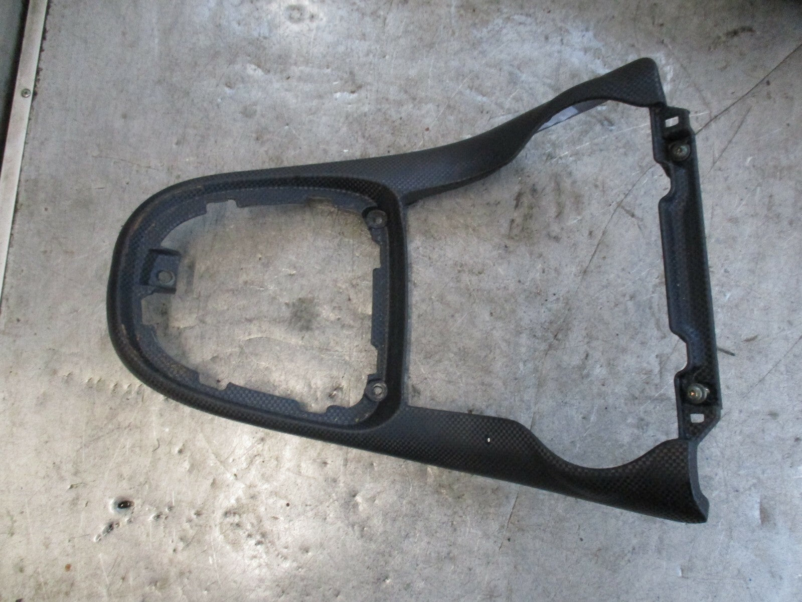 FIAT BRAVO MK2 GEAR STICK DASH SURROUND PANEL 735431189