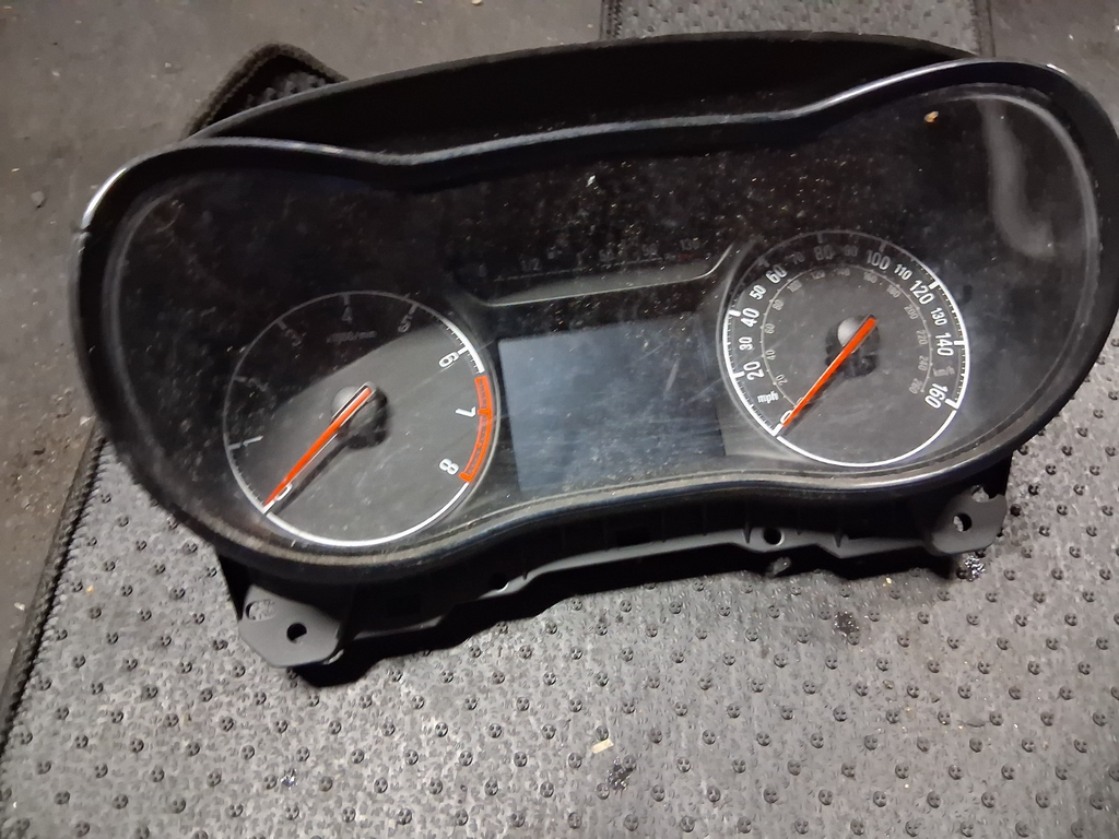 2018 VAUXHALL ZAFIRA C 1.4 PETROL SPEEDO SPEEDOMETER INSTRUMENT CLUSTER 39139655