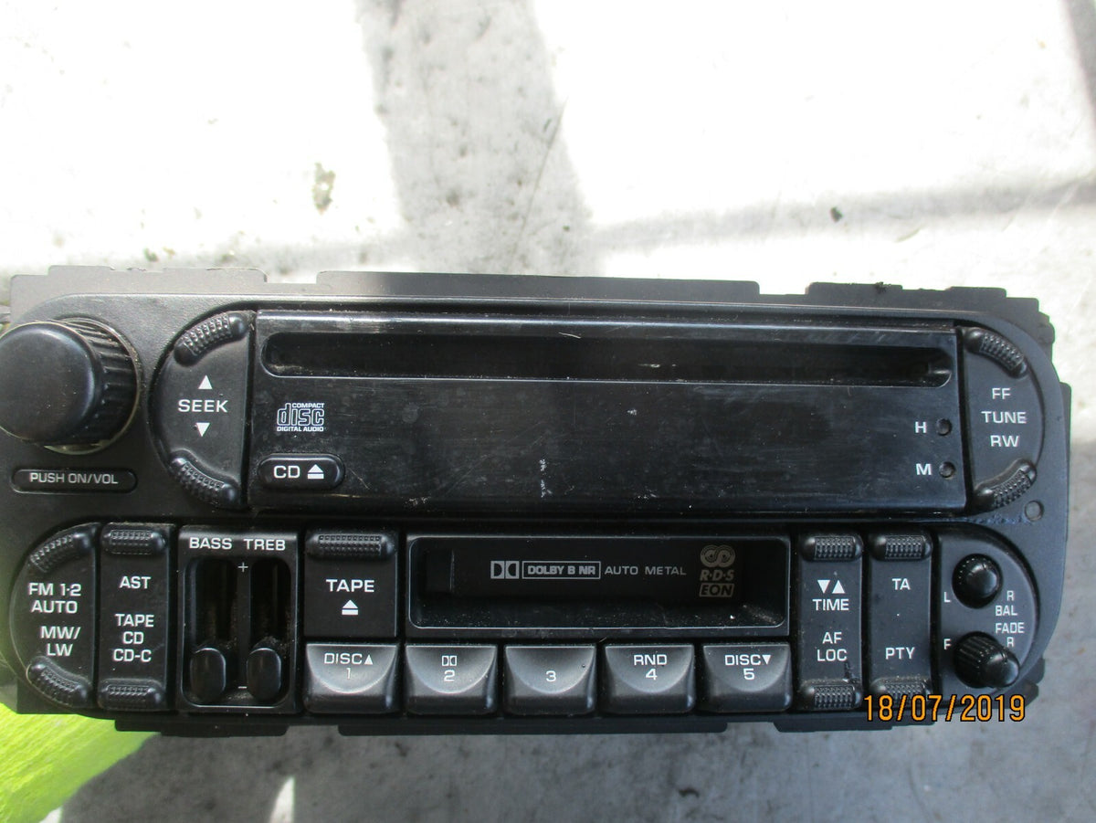 CHRYSLER GRAND VOYAGER RADIO/CD/STEREO HEAD UNIT