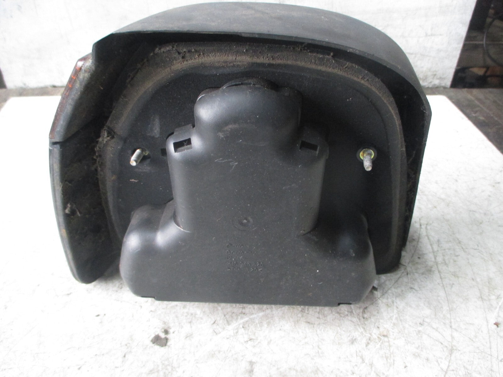 VOLKSWAGEN GOLF MK3 1993 OSR DRIVER SIDE REAR LIGHT