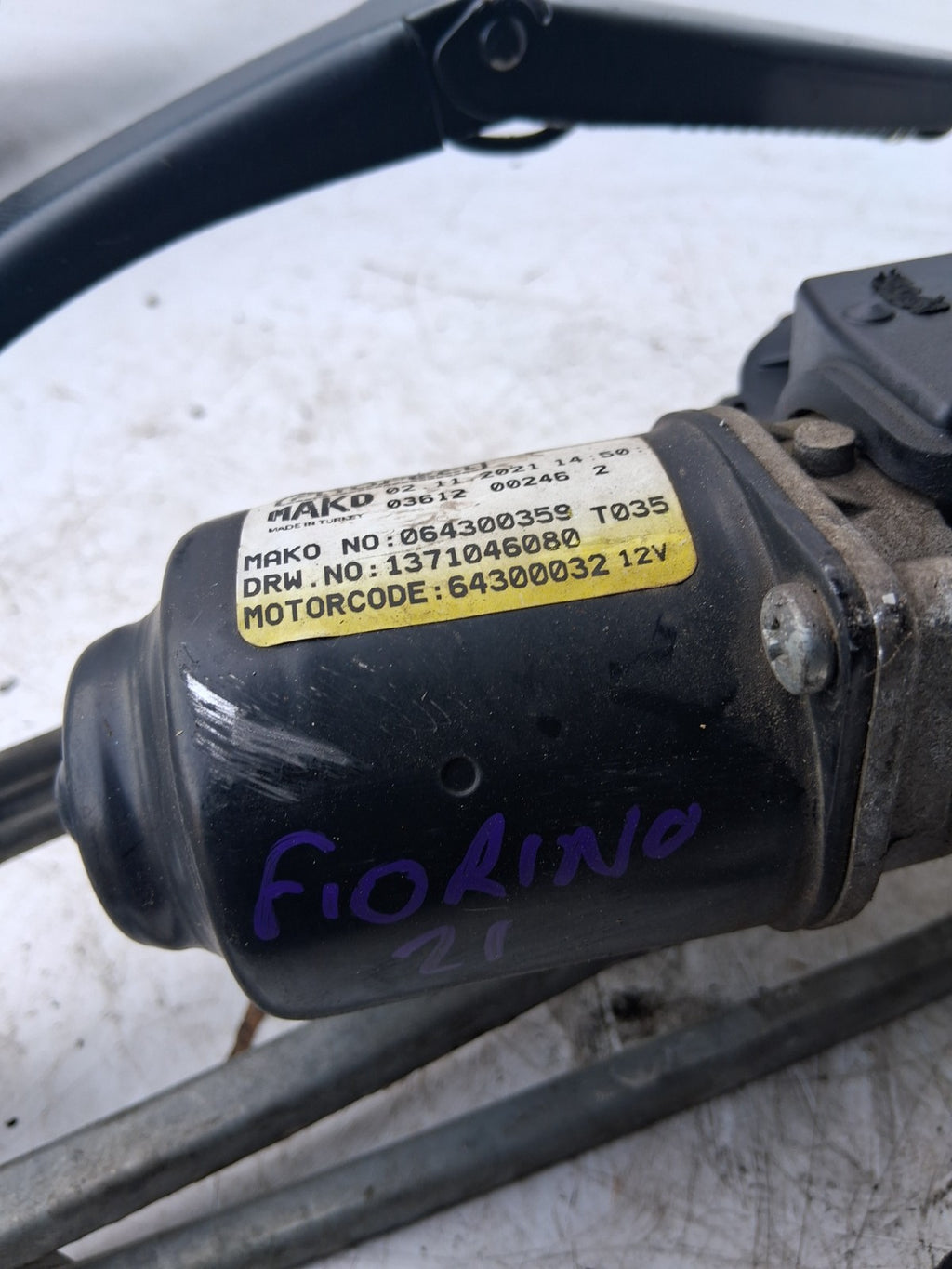 2021 FIAT FIORINO WINDSCREEN WIPER MOTOR AND LINKAGE 1371046080