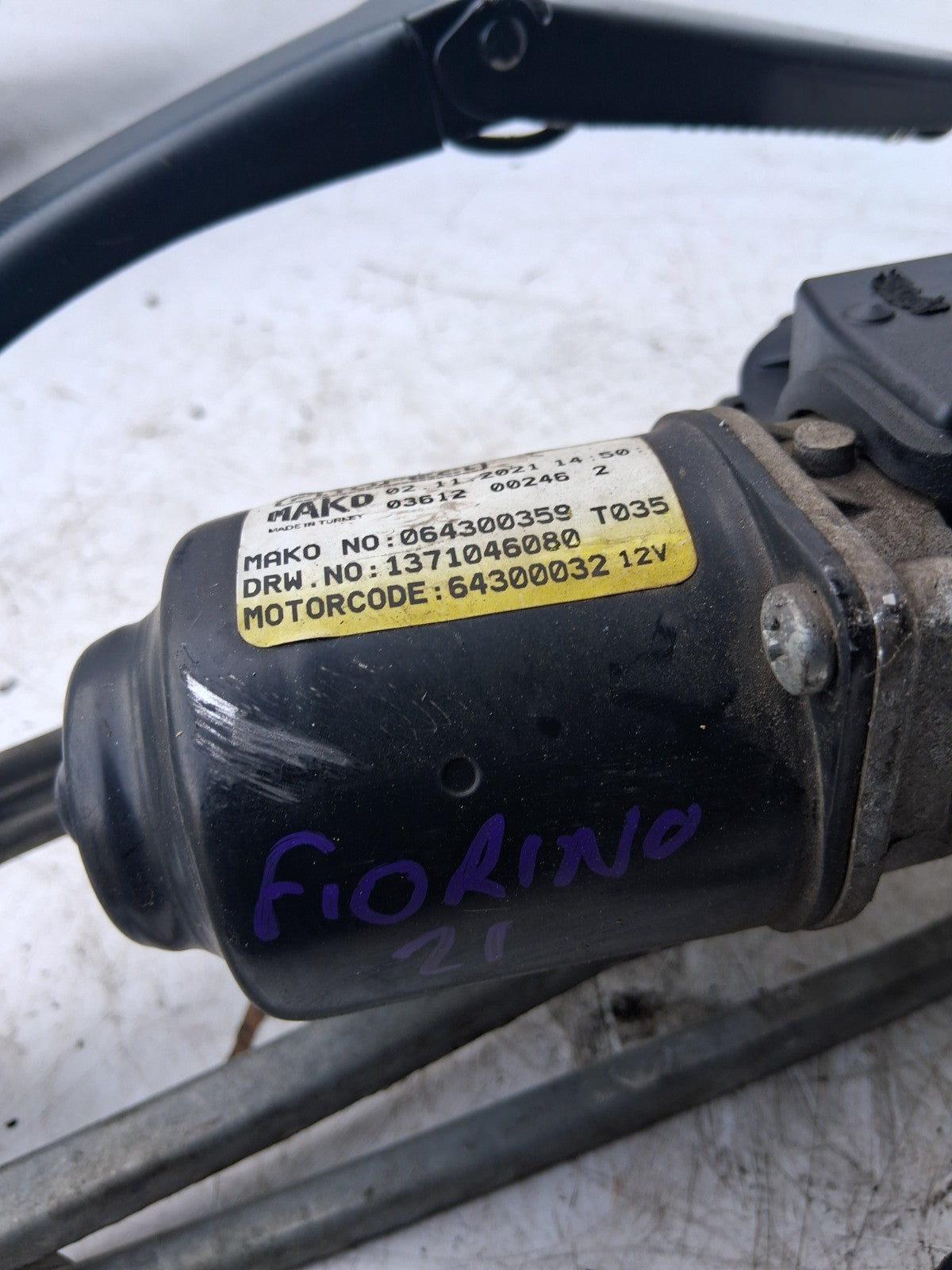 2021 FIAT FIORINO WINDSCREEN WIPER MOTOR AND LINKAGE 1371046080