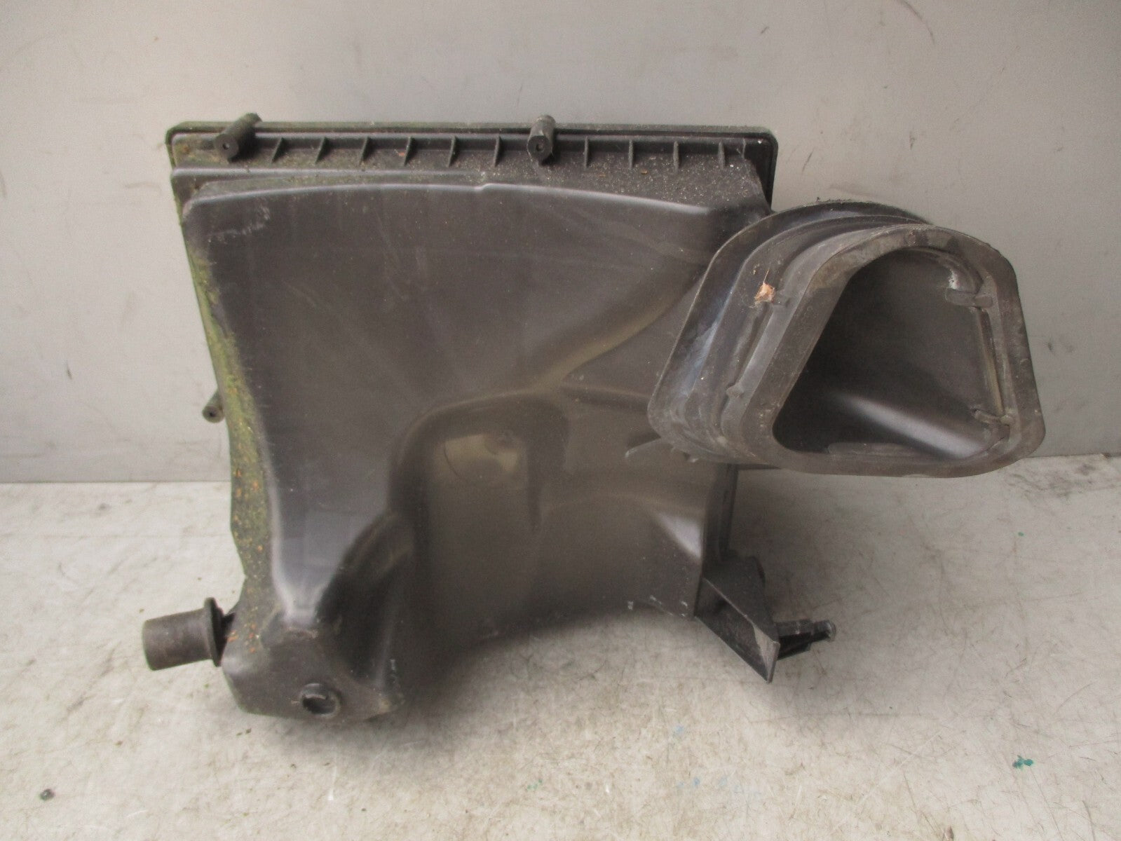 2014 VAUXHALL ZAFIRA C AIR FILTER HOUSING BOX 13311896