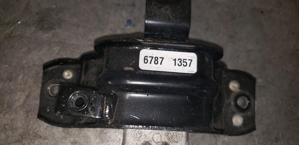 VAUXHALL VIVA 2018 GEARBOX MOUNT