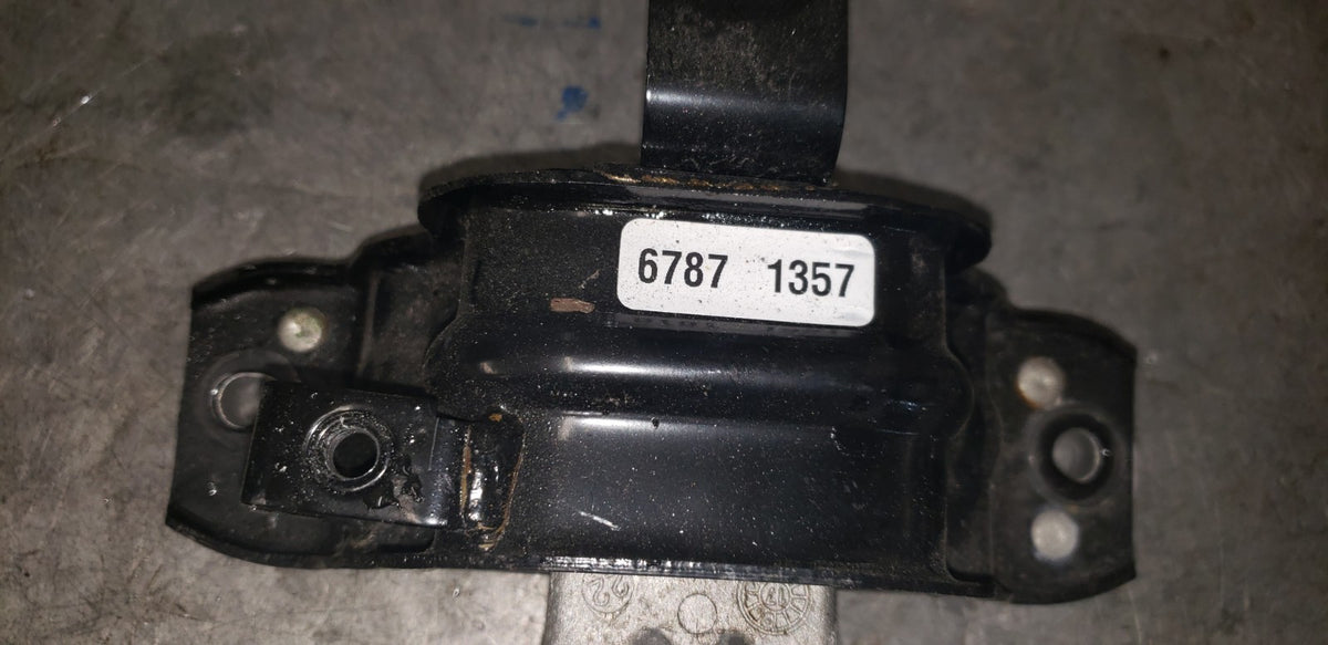 VAUXHALL VIVA 2018 GEARBOX MOUNT