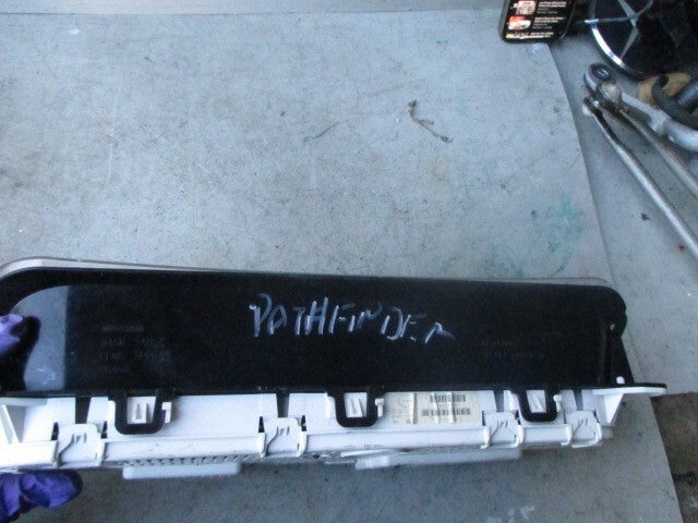 2006 NISSAN PATHFINDER R51 2.5DIESEL SPEEDOMETER INSTRUMENT CLUSTER VP5NFF10890B