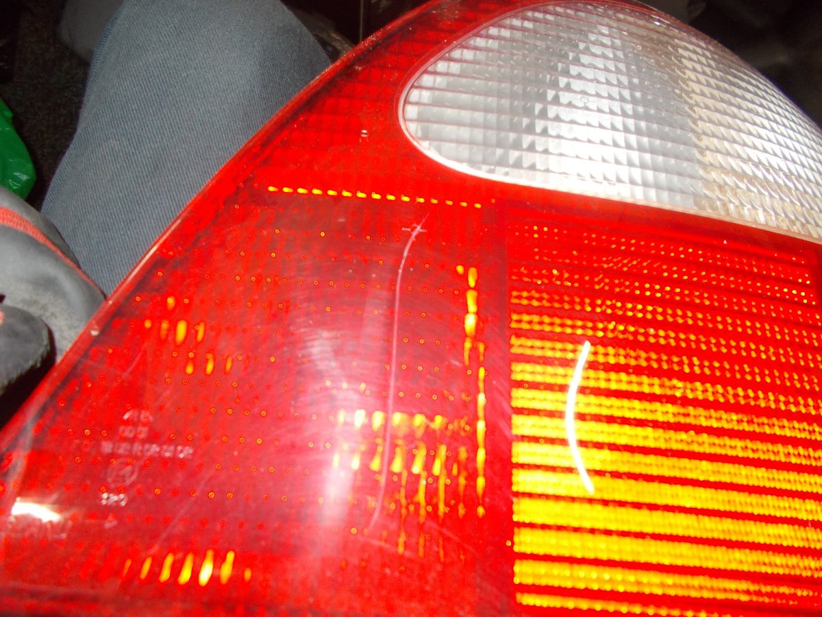 ROVER M.G OS/ DRIVER SIDE REAR LIGHT F001802R028102